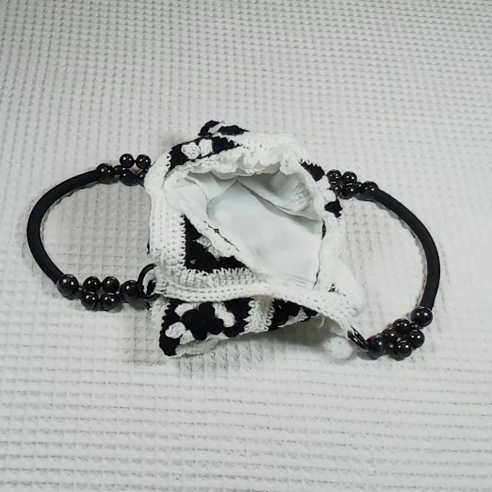 Hand Crafted Blk/Wht Crochet Granny Square Handbag With Beaded Handle & Tassel - Picture 8 of 8